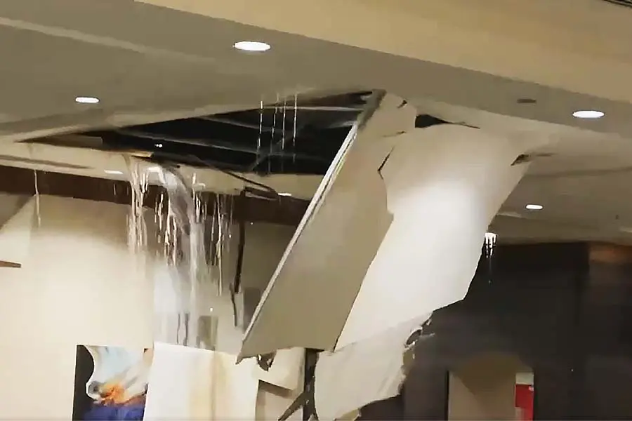 Frozen-pipe break dried near UTA